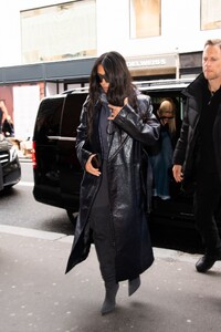 kim-kardashian-shopping-at-galerie-lafayette-shopping-center-in-paris-03-19-2023-0.jpg