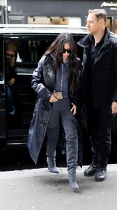 kim-kardashian-shopping-at-galerie-lafayette-shopping-center-in-paris-03-19-2023-1.jpg
