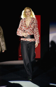 knuppe-f02-3060.jpg
