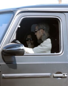 kourtney-kardashian-and-travis-barker-out-for-coffee-at-a-drive-thru-in-los-angeles-02-27-2023-6.jpg
