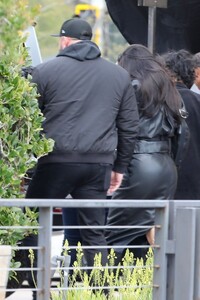 kylie-jenner-and-fai-khadra-leaves-nobu-in-malibu-03-23-2023-2.jpg