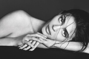 kylie-jenner-in-vanity-fair-magazine-italy-march-2023-4.jpg