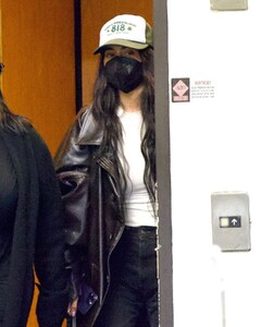 kylie-jenner-out-and-about-in-west-hollywood-02-20-2023-6.jpg