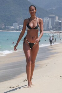 lais_ribeiro_-_in_rio_20230321__95_.jpg