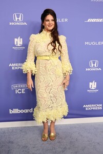 lana-del-rey-at-billboard-women-in-music-awards-in-inglewood-03-01-2023-2.jpg