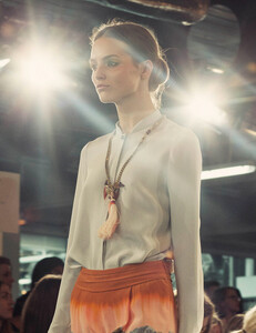 matthew-williamson-rtw-ss2013-candids-12_194802352094.thumb.jpg.02c22674f17e06992154fa7717e96a43.jpg