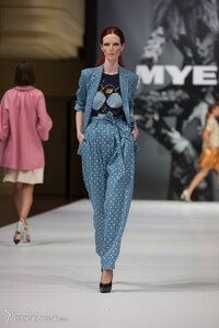 myer-autumn-fall-winter-2013109.thumb.jpg.3d431509bb18901ddea9b67ad0c5866e.jpg