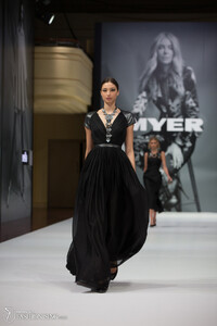 myer-autumn-fall-winter-201367.thumb.jpg.c82e9b1c0ba402fdad783af9ae9453eb.jpg