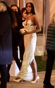 naomi-campbell-exit-the-2023-vanity-fair-oscar-party-in-beverly-hills-03-12-2023-0.jpg