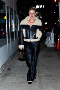 nicky-hilton-at-mackage-celebrates-aw23-collection-with-intimate-dinner-hosted-by-olivia-palermo-in-new-york-02-12-2023-3.jpg