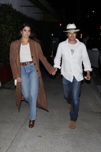 nikki-reed-and-ian-somerhalder-out-in-santa-monica-04-06-2022-1.jpg