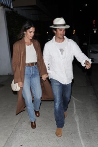 nikki-reed-and-ian-somerhalder-out-in-santa-monica-04-06-2022-4.jpg