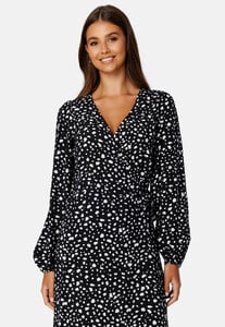 object-collectors-item-seline-wrap-dress-black-aopwhite-dots_1.thumb.jpg.0d4ccbe4787c67e6460be321b913a4cd.jpg