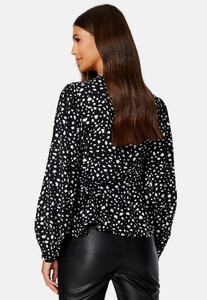 object-collectors-item-seline-wrap-top-black-aopwhite-dots_3.thumb.jpg.b82e11ee19e2791dab4800fb4c30eaa8.jpg