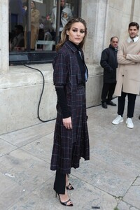 olivia-palermo-arrives-at-elie-saab-womenswear-fall-winter-2023-2024-show-at-paris-fashion-week-03-04-2023-1.jpg