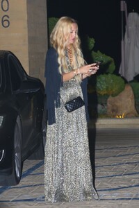 rachel-zoe-leaves-nobu-in-malibu-05-03-2022-2.jpg