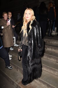 rachel-zoe-leaves-prabal-gurung-fashion-show-at-nyfw-in-new-york-02-10-2023-1.jpg