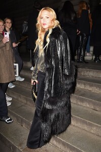 rachel-zoe-leaves-prabal-gurung-fashion-show-at-nyfw-in-new-york-02-10-2023-2.jpg