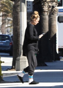 rumer-willis-at-surya-spa-in-santa-monica-03-02-2023-5.jpg