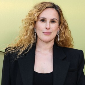 rumer-willis-at-versace-fw23-show-at-pacific-design-center-in-west-hollywood-03-09-2023-4.jpg