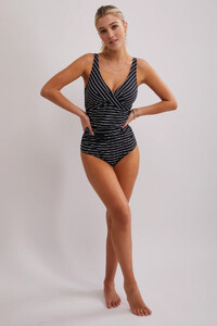 shoreline-cross-front-multifit-one-piece-black-4-slsl1559sl_0005_1.jpg