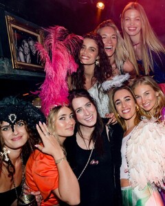 taylor_hill_338206240_584051490344010_8110897624099992355_n.jpg