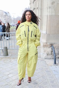 tina-kunakey-arrives-at-stella-mc-cartney-womenswear-fall-winter-2023-2024-show-at-paris-fashion-week-03-06-2023-2.jpg