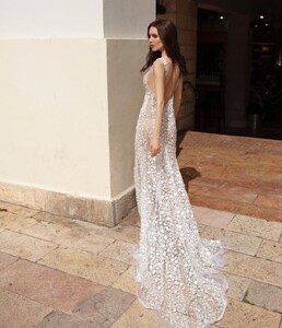veronika_korshun.bridal_302372705_464202712282979_6865894427672152078_n.jpg