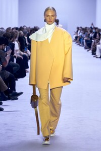 00001-Jil-Sander-Spring-22-RTW-Milan-credit-Alessandro-Lucioni-Gorunway.thumb.jpg.f977a9fdd662b1cffceab06ce22ae7dc.jpg