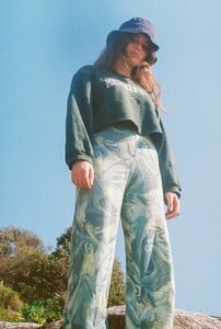 000013-min.jpg
