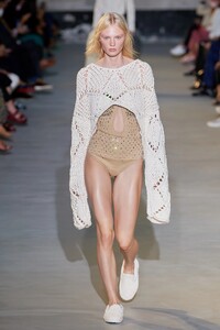 00004-No-21-Spring-22-RTW-Milan-credit-Filippo-Fior-Gorunway.thumb.jpg.d152308345bf7e2d87816f7af30ad7cd.jpg