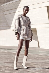 00005-Iro-Spring-22-RTW-credit-Iro.thumb.jpg.53c8a58410d8834d2d56df435e611a3d.jpg
