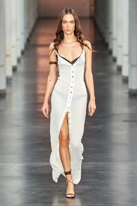 00007-Ludovic-de-Saint-Sernin-RTW-Spring-22-credit-Gorunway.thumb.jpg.2851e51739e28f9191811f7cd7993eda.jpg