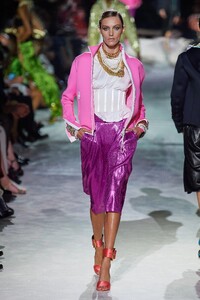 00012-Tom-Ford-Spring-2022-RTW-Credit-FILIPPO-FIOR-GORUNWAY.thumb.jpg.68b29b0fa663c532d775ff45fc84a519.jpg