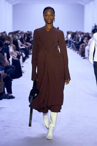 00025-Jil-Sander-Spring-22-RTW-Milan-credit-Alessandro-Lucioni-Gorunway.thumb.jpg.2e52d96086d0beb95f96d6efb1f9402a.jpg