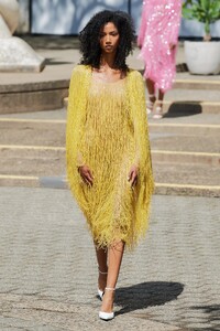 00026-Rodarte-Spring-22-RTW-New-York-credit-gorunway.thumb.jpg.f98a63715091e4b9f7f2dcfaf3155b09.jpg