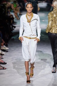 00027-Tom-Ford-Spring-2022-RTW-Credit-FILIPPO-FIOR-GORUNWAY.thumb.jpg.bad53ba72861bbddc28e78e01a2687a1.jpg