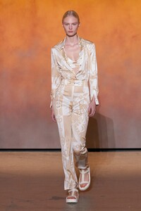 00049-Hermes-Spring-22-RTW-Paris-credit-Gorunway.thumb.jpg.8243b4db3cffb229985de1a248e69d98.jpg