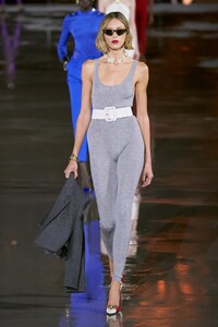 00050-Saint-Laurent-Spring-22-RTW-Paris-credit-gorunway.thumb.jpg.49014257b73c5855f583bd02cb801bbc.jpg