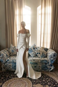 Lihi Hod SS2023 Bridal Couture Collection 'Nadia'  Gown (5).jpeg