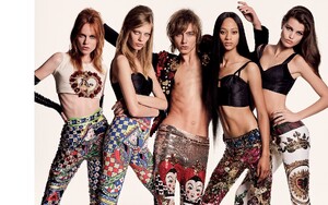 12212866_VogueJapanMarch201831.thumb.jpg.7c7ca41599ac35b355c98ac6fd37ab56.jpg