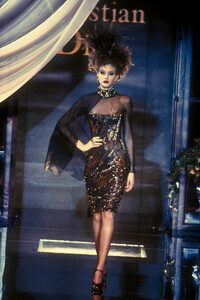 1250577311_ChristianDior1995HauteCouture98.thumb.jpg.437e7274b045891e4338f1d9713549cf.jpg