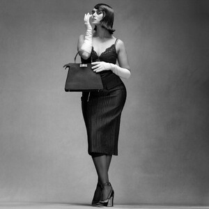 1276688137_VogueItaliaDec2020102.thumb.jpg.32fe9b9c0c439bf345a5784d300026e3.jpg