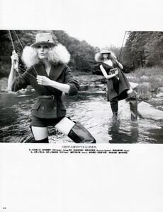 1285676165_VogueChina(October2009)-FishingDay-005.thumb.jpg.cd6de195f8a1fb01a8dfd9cd86371bc6.jpg