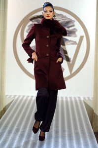 1309899757_GeraldWatelet2005HauteCouture14.thumb.jpg.42cb44e2790af84ee6324361eb4daeb3.jpg