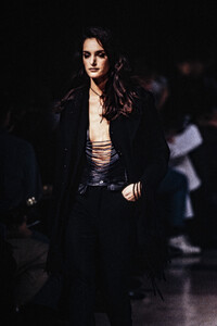 1349386670_HelmutLang1992WomenRTW2.thumb.jpg.5d795f9e4e5d949d8aa8d8274a1469a8.jpg