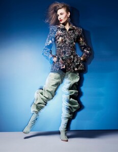 140636012_VogueChinaDecember2018-16.thumb.jpg.99a921ac0893bbcaa2be2820d7efd392.jpg