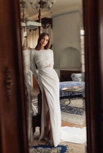 Lihi Hod SS2023 Bridal Couture Collection 'Jasmine'  Gown.jpeg