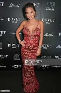 1554815841_JosieMaran1.thumb.webp.c0c2e761740fdd9e65eca5818d6b7419.webp