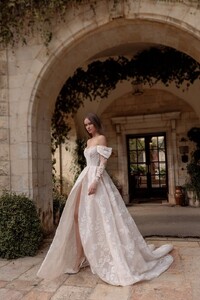 Lihi Hod SS2023 Bridal Couture Collection 'Lilu'  Gown.jpeg
